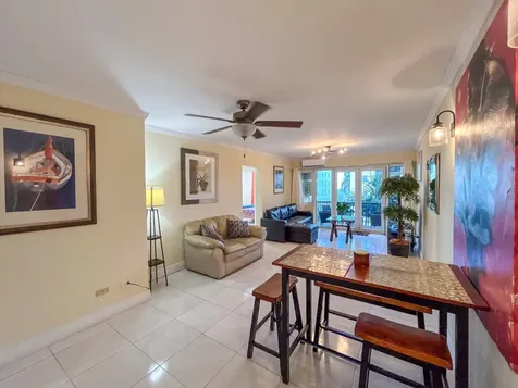 Town Court New Providence Paradise Island BS