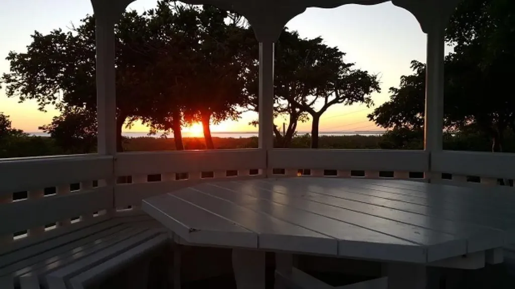 Stella Maris Lot# 94 Long Island BS