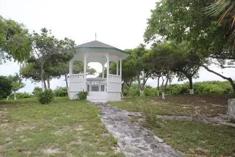 Stella Maris Lot# 94 Long Island BS