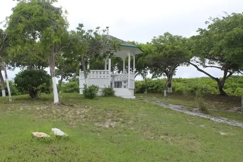 Stella Maris Lot# 94 Long Island BS