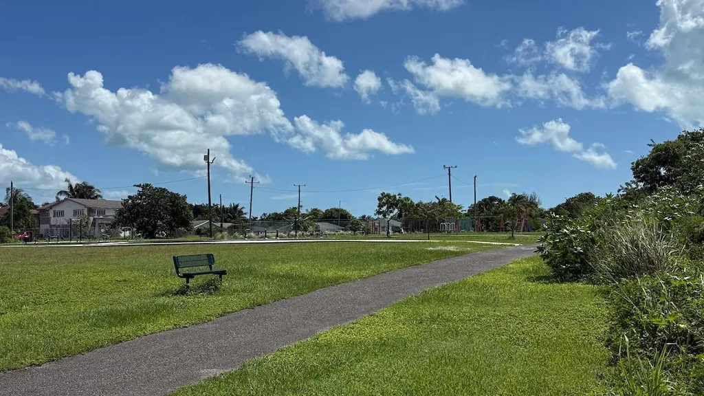 Golden Gates New Providence Paradise Island BS