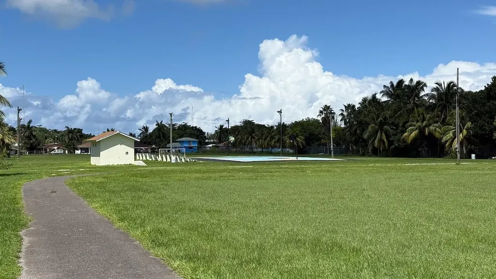 Golden Gates New Providence Paradise Island BS