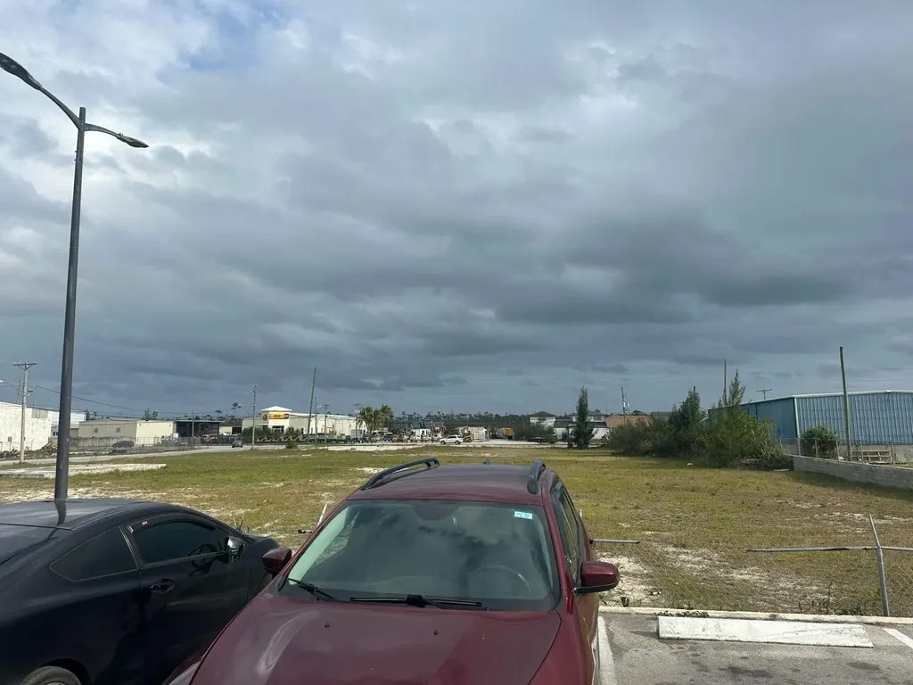 Queen's Highway Grand Bahama Freeport BS