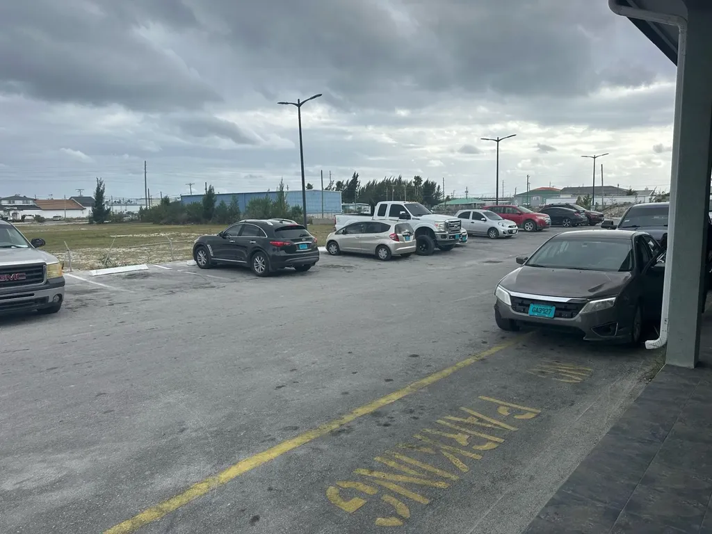 Queen's Highway Grand Bahama Freeport BS