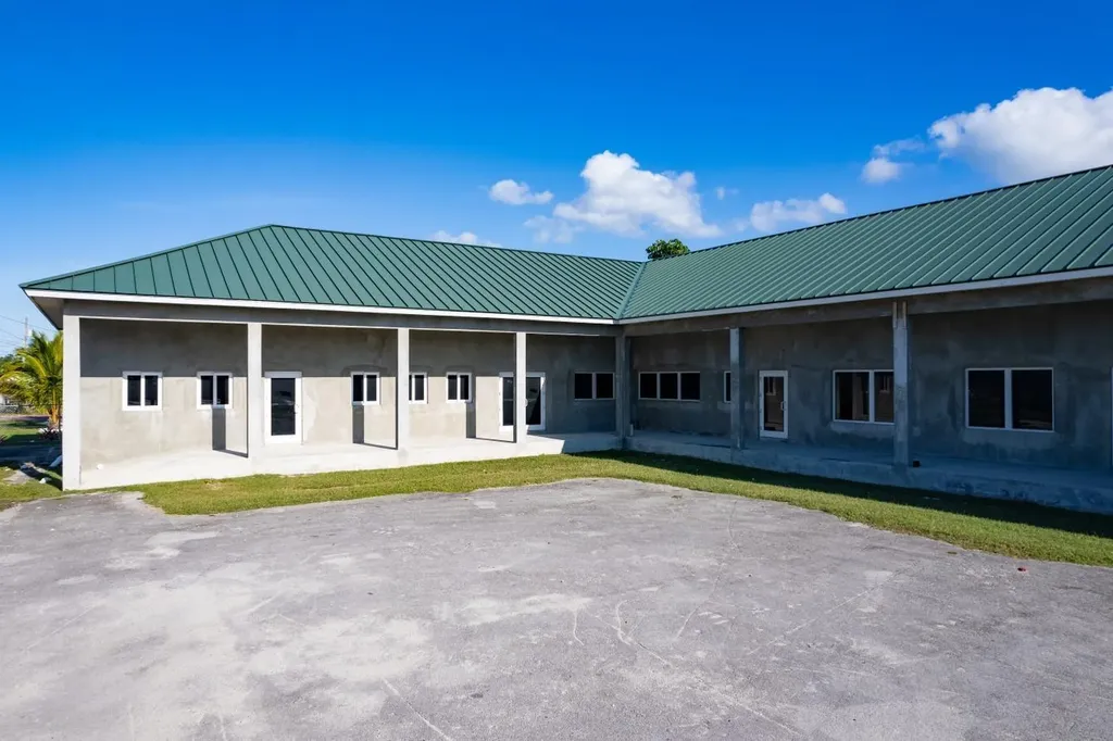 Coral Road & Ponce De Leo Grand Bahama Freeport BS