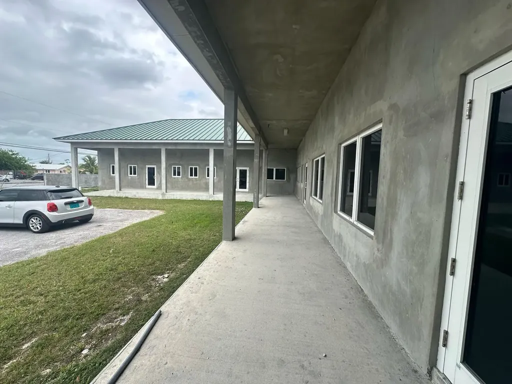 Coral Road & Ponce De Leo Grand Bahama Freeport BS