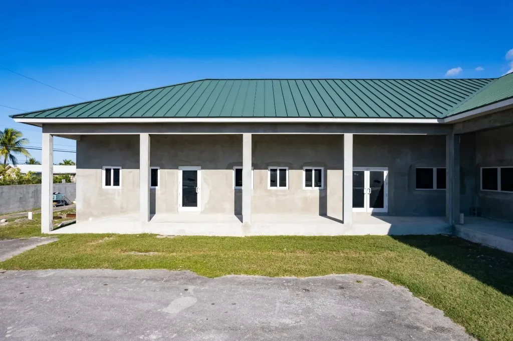 Coral Road & Ponce De Leo Grand Bahama Freeport BS