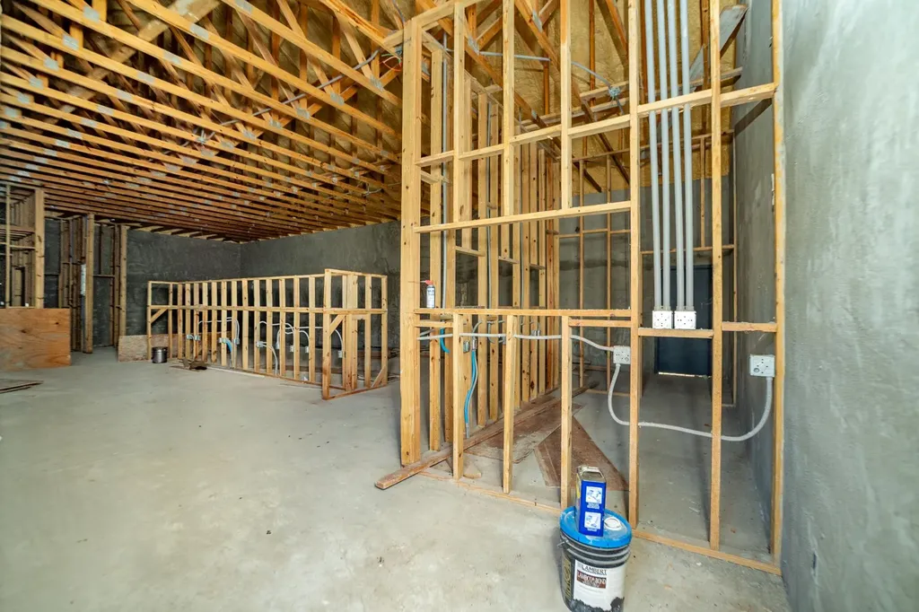 Coral Road & Ponce De Leo Grand Bahama Freeport BS