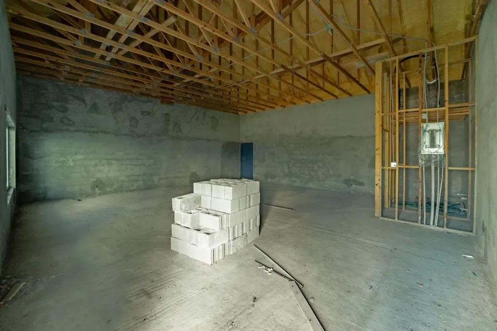 Coral Road & Ponce De Leo Grand Bahama Freeport BS