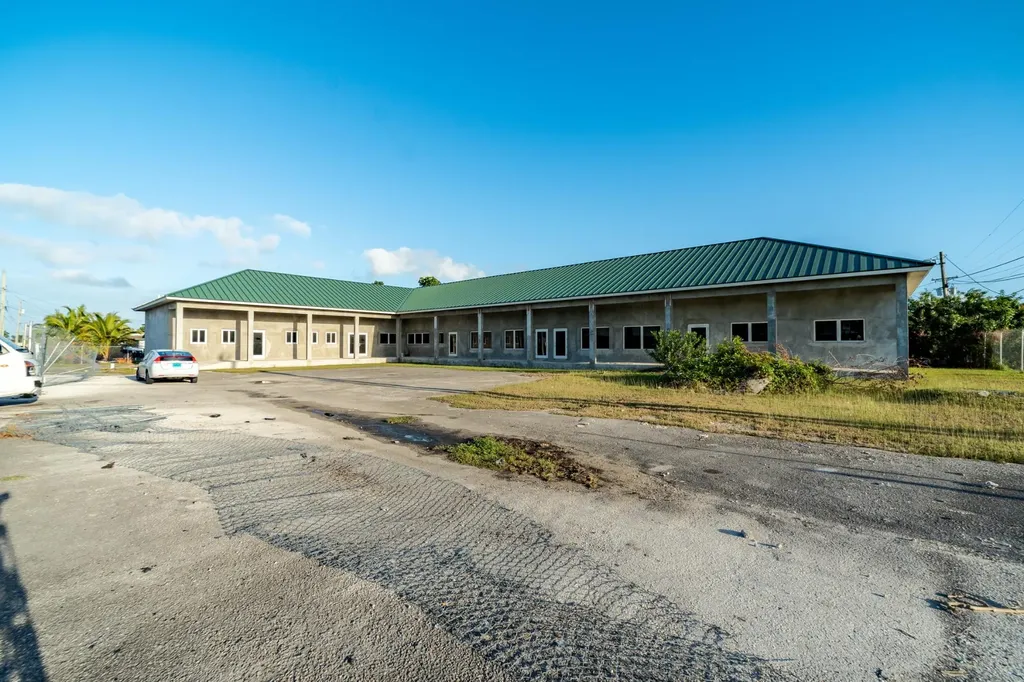 Coral Road & Ponce De Leo Grand Bahama Freeport BS