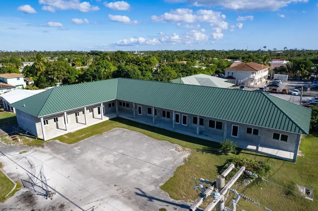 Coral Road & Ponce De Leo Grand Bahama Freeport BS