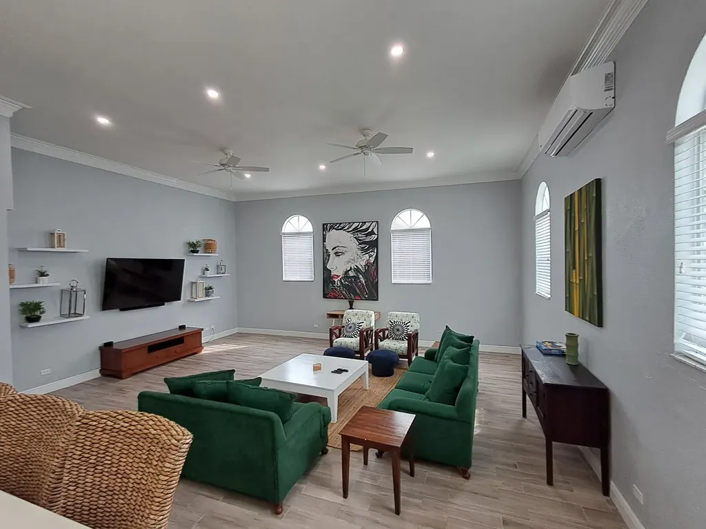 Twynam Heights Subdv New Providence Paradise Island BS