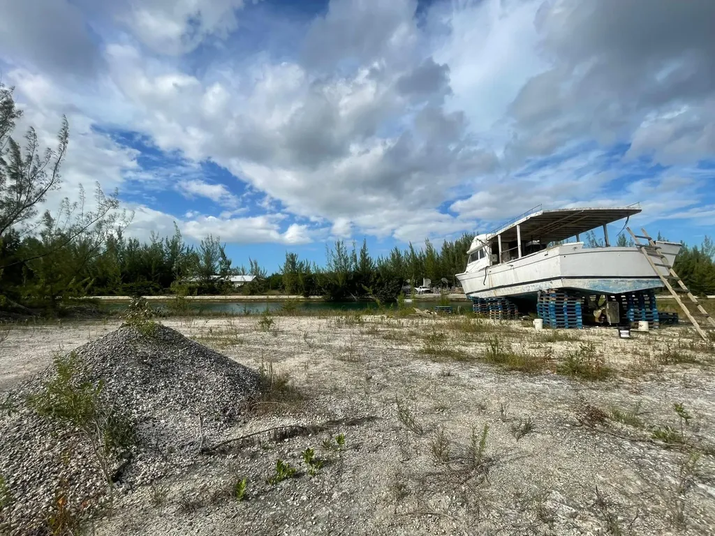 Bombard Road 76 Grand Bahama Freeport BS