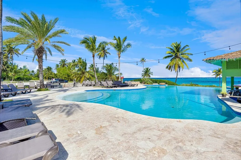 Sky Beach 29 Eleuthera BS