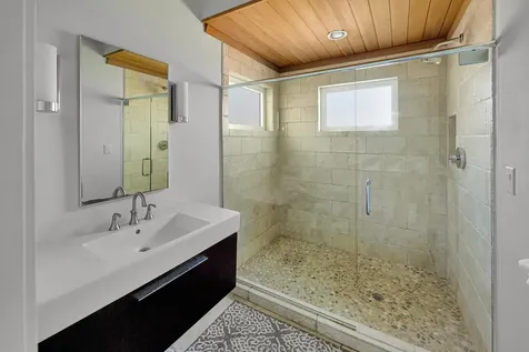 Sky Beach 29 Eleuthera BS