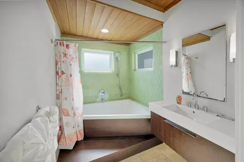 Sky Beach 29 Eleuthera BS