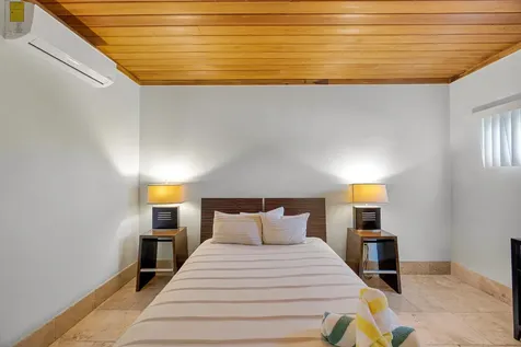 Sky Beach 29 Eleuthera BS