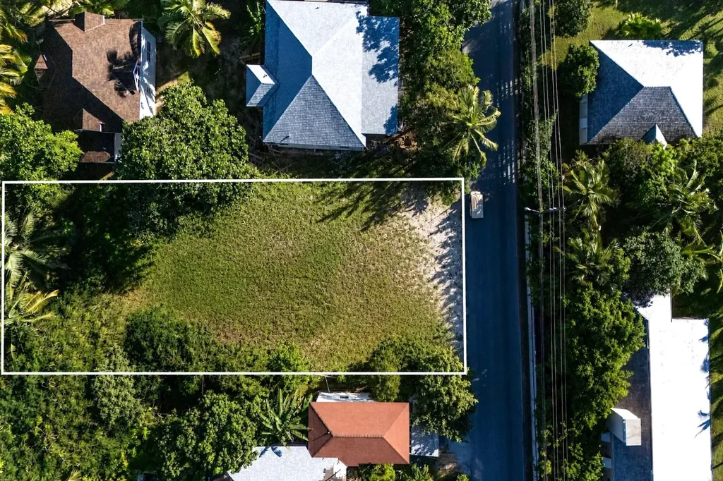 Lot 43 Eleuthera BS