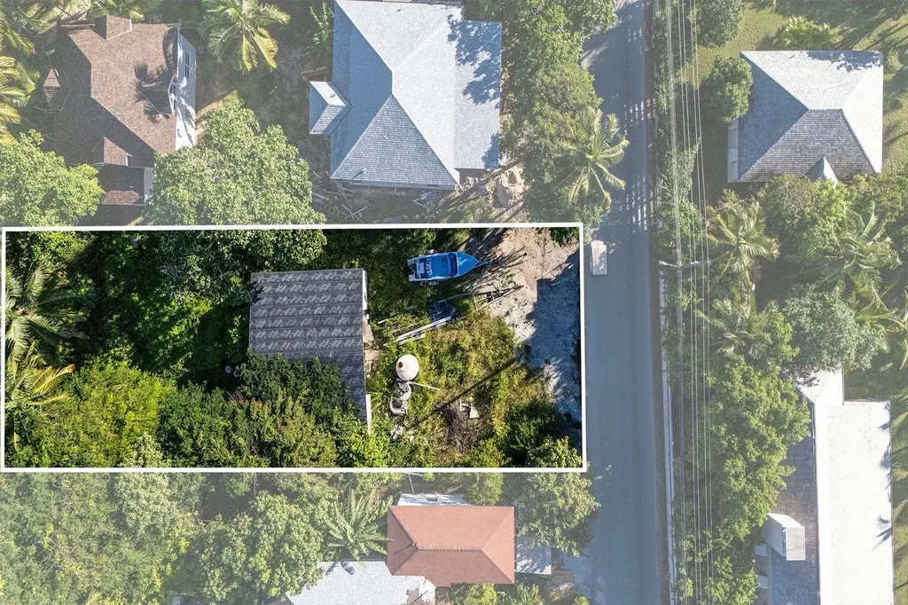 Lot 43 Eleuthera BS