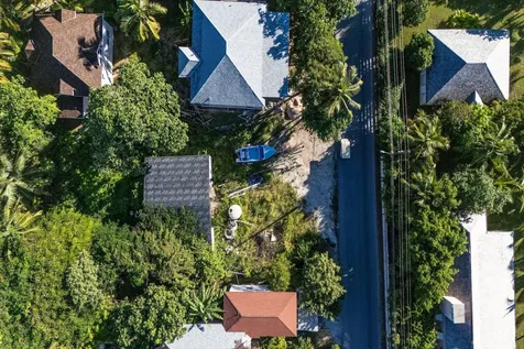 Lot 43 Eleuthera BS