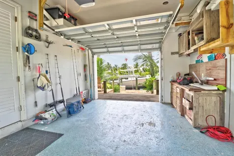 Tip Sea Too Abaco BS