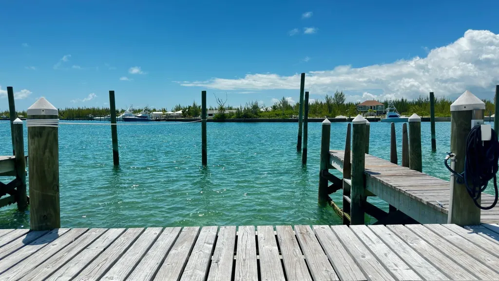 Atlantis #2208 Abaco BS