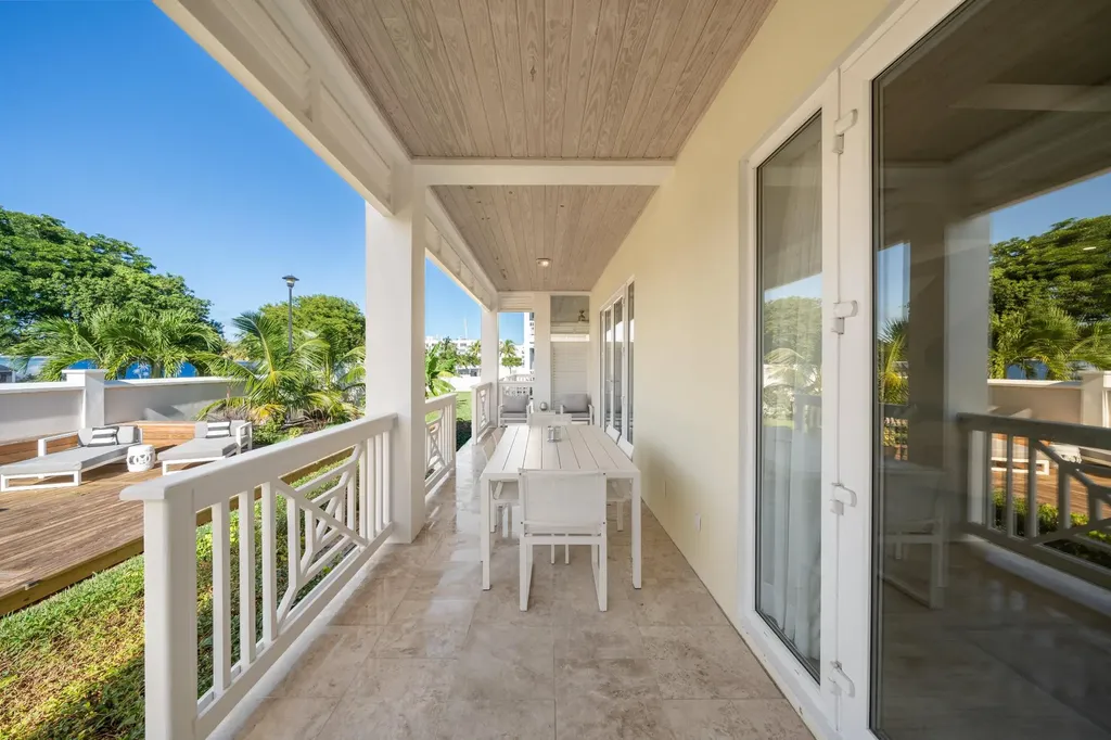 Palm Cay New Providence Paradise Island BS