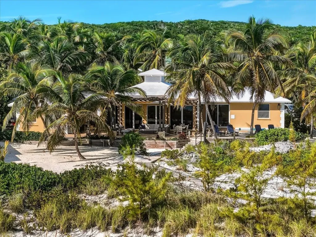 Latitude Adjustment Exuma BS