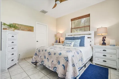 Latitude Adjustment Exuma BS