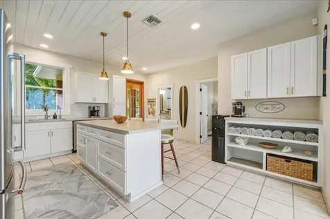 Latitude Adjustment Exuma BS