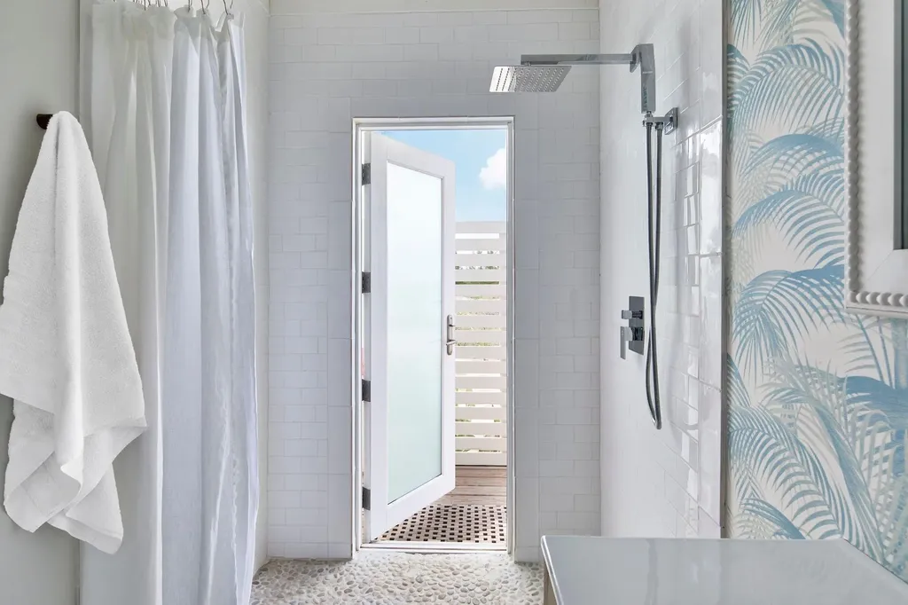 Bohemia Eleuthera BS