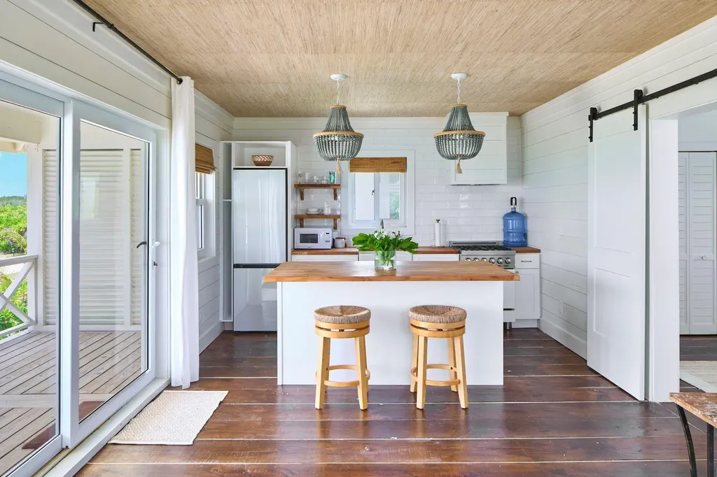 Bohemia Eleuthera BS