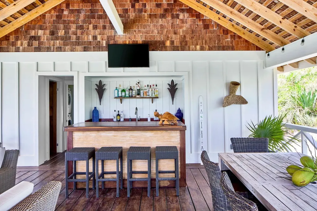 Bohemia Eleuthera BS