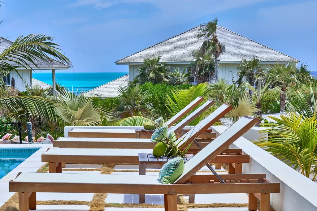 Bohemia Eleuthera BS