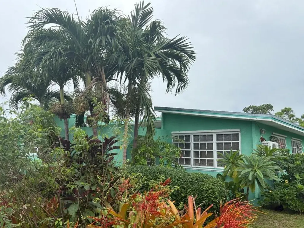 Trumpeter Drive 7 Grand Bahama Freeport BS