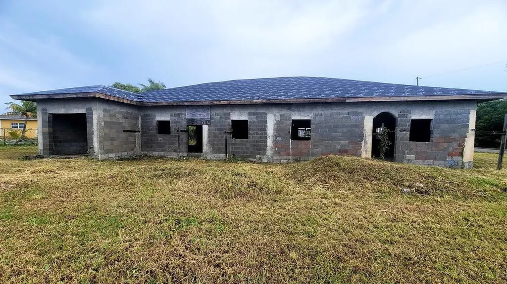 Montrose Place 17 Grand Bahama Freeport BS