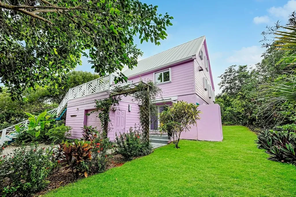 Abaco BS, White Sound, Green Turtle