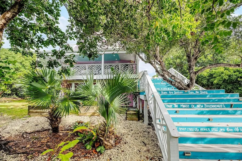 White Sound, Green Turtle Abaco BS