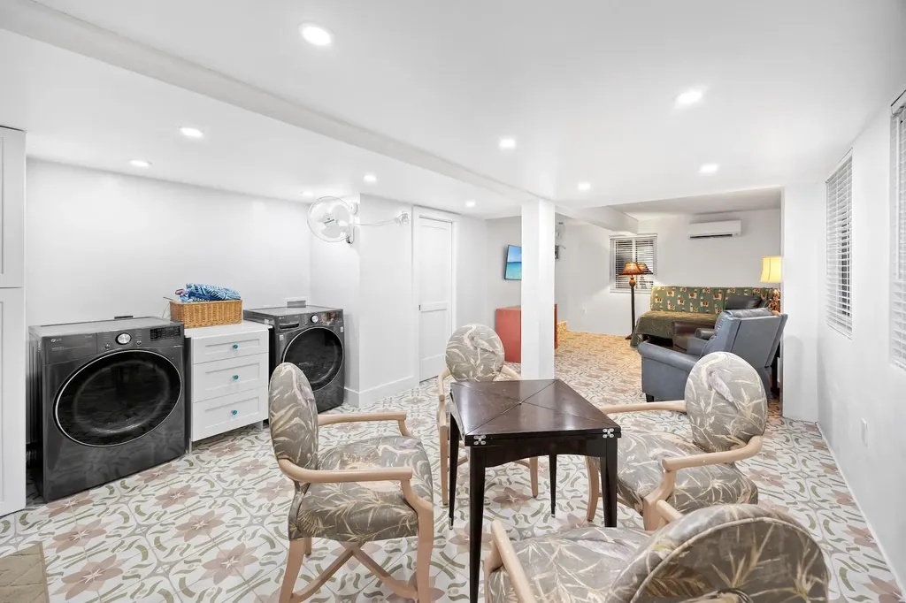 White Sound, Green Turtle Abaco BS