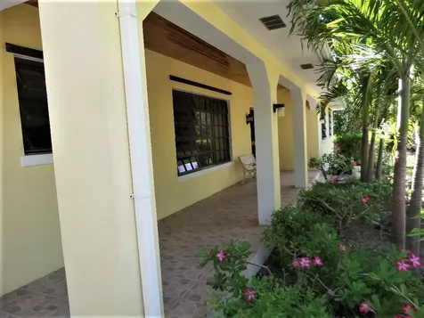 Hamilton's Long Island BS