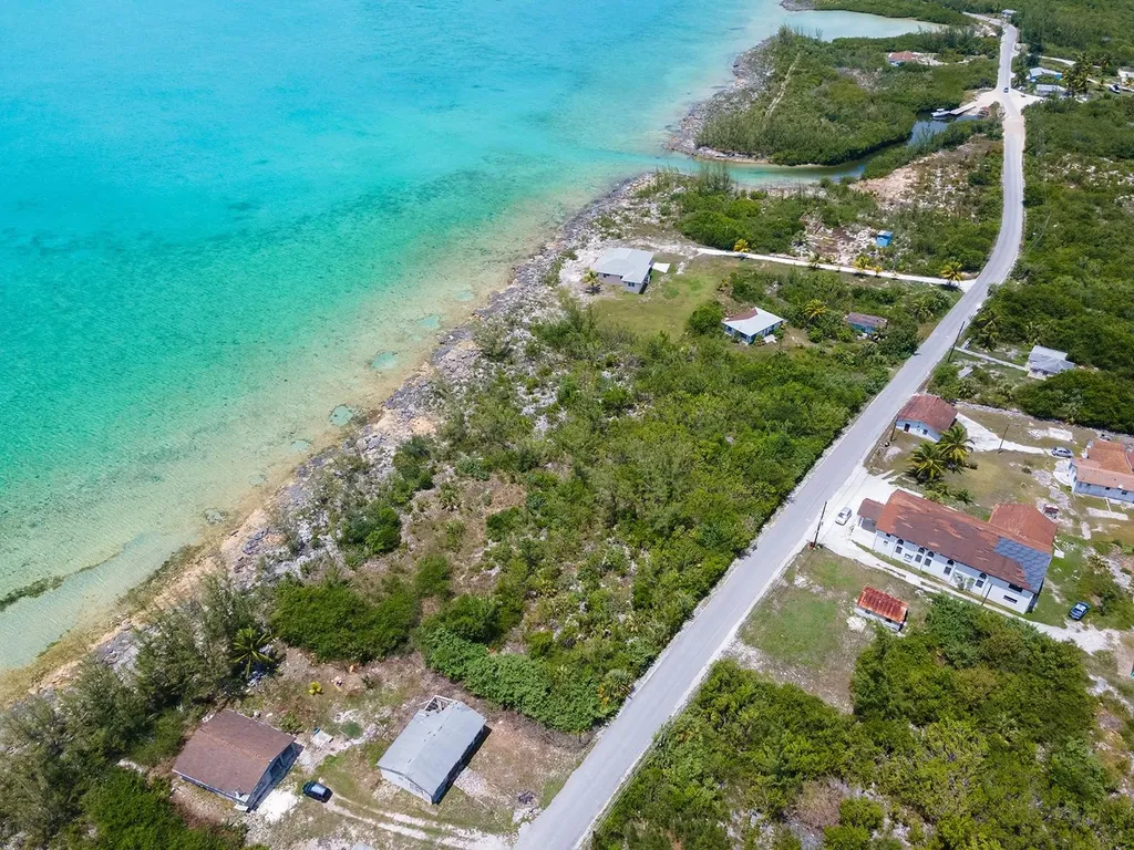 Parcel A Doctors Creek Long Island BS