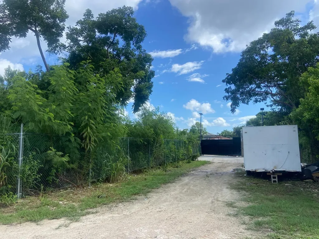 Lot On Carrol's Way New Providence Paradise Island BS