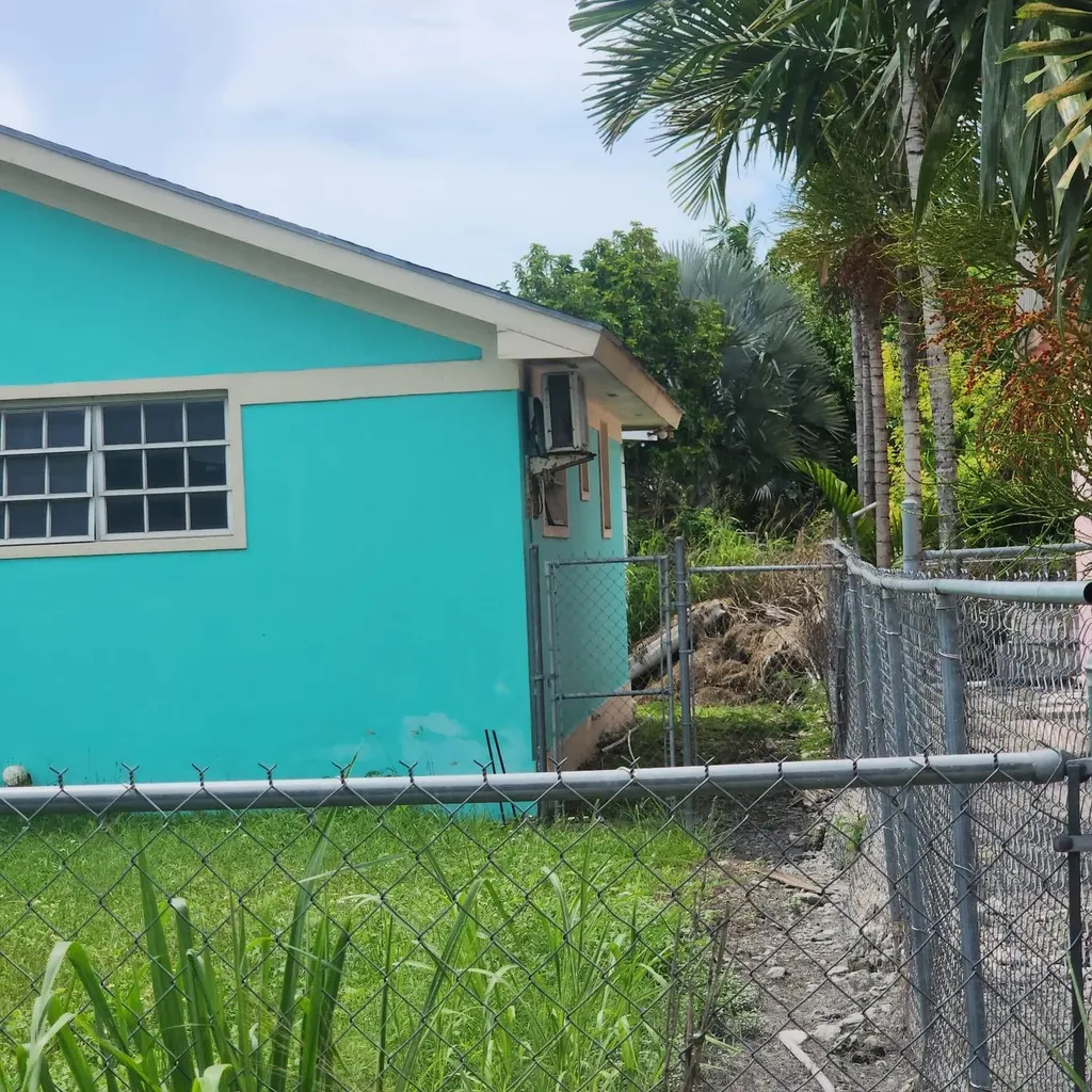 Faith Avenue New Providence Paradise Island BS