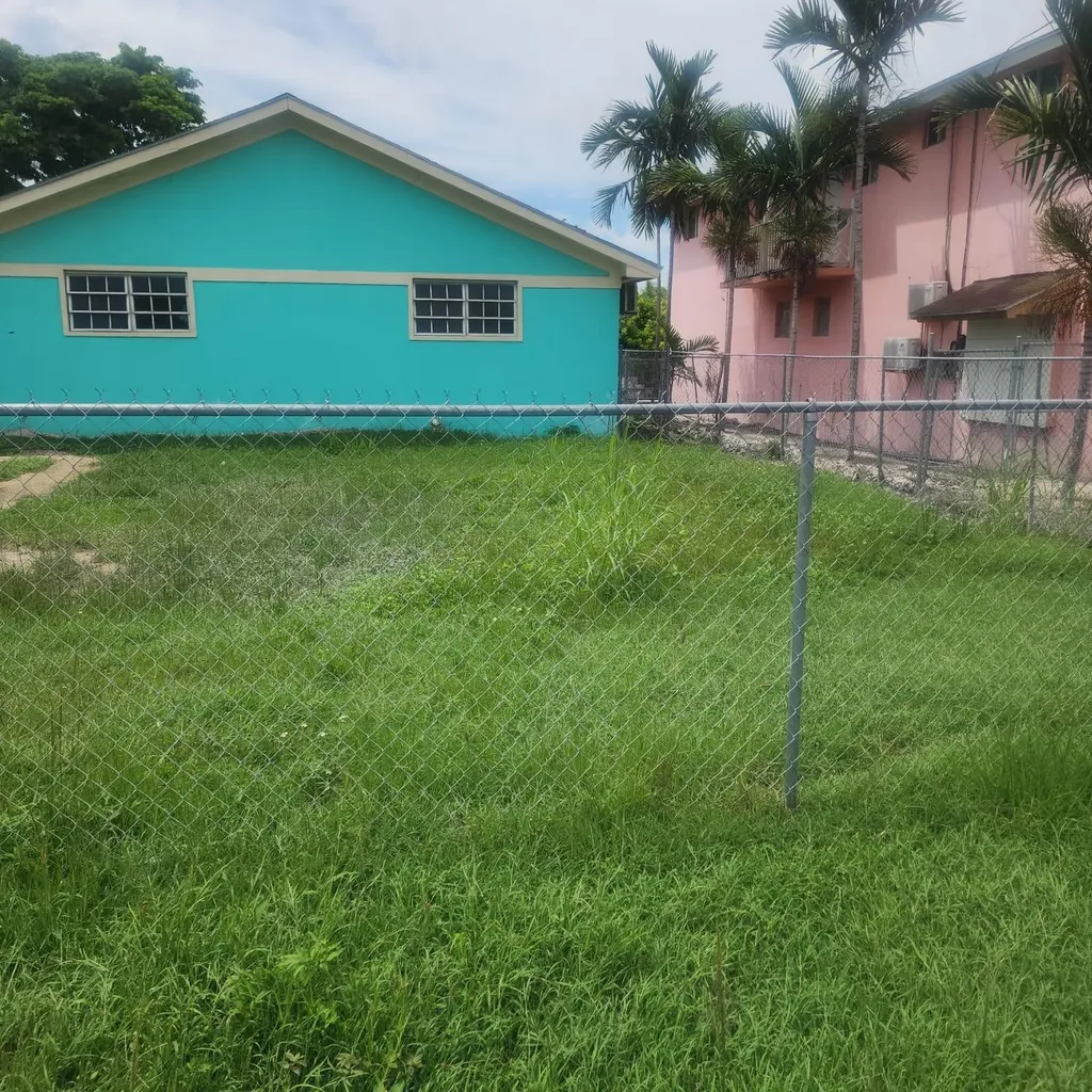 Faith Avenue New Providence Paradise Island BS