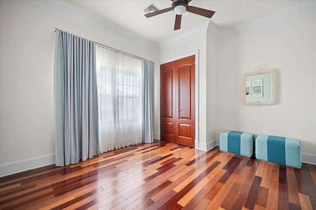 Columbus Cove New Providence Paradise Island BS