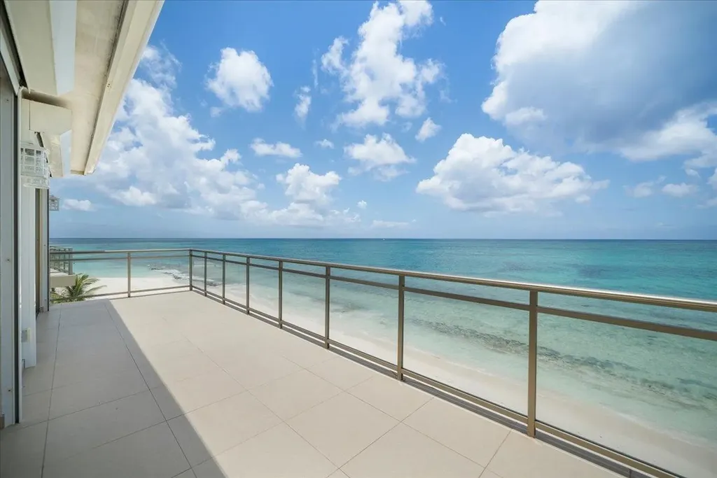 Columbus Cove New Providence Paradise Island BS