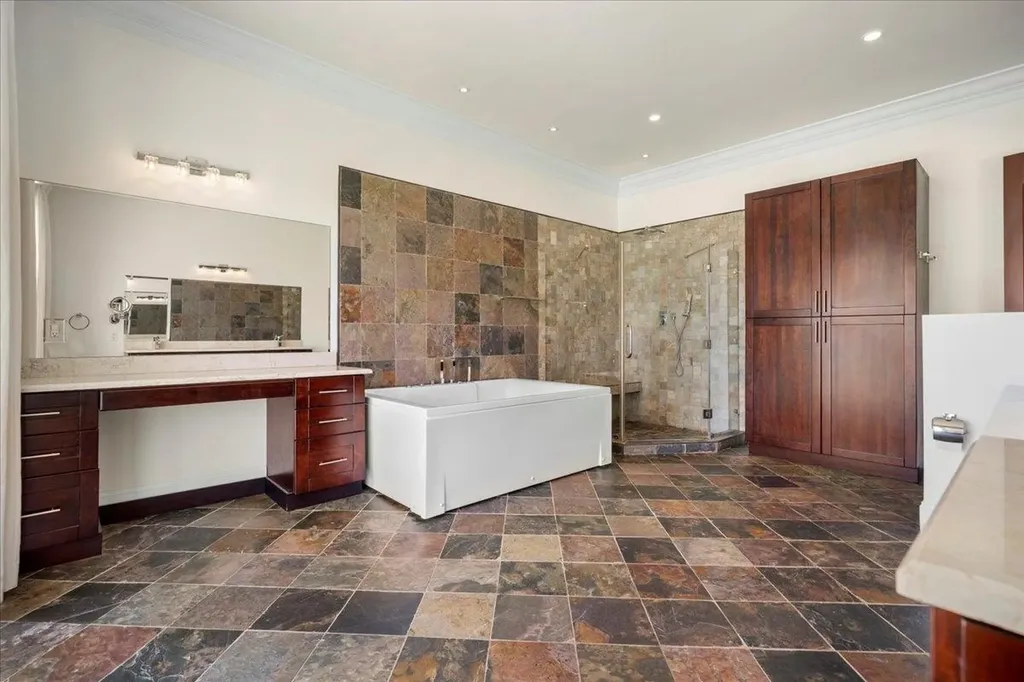 Columbus Cove New Providence Paradise Island BS