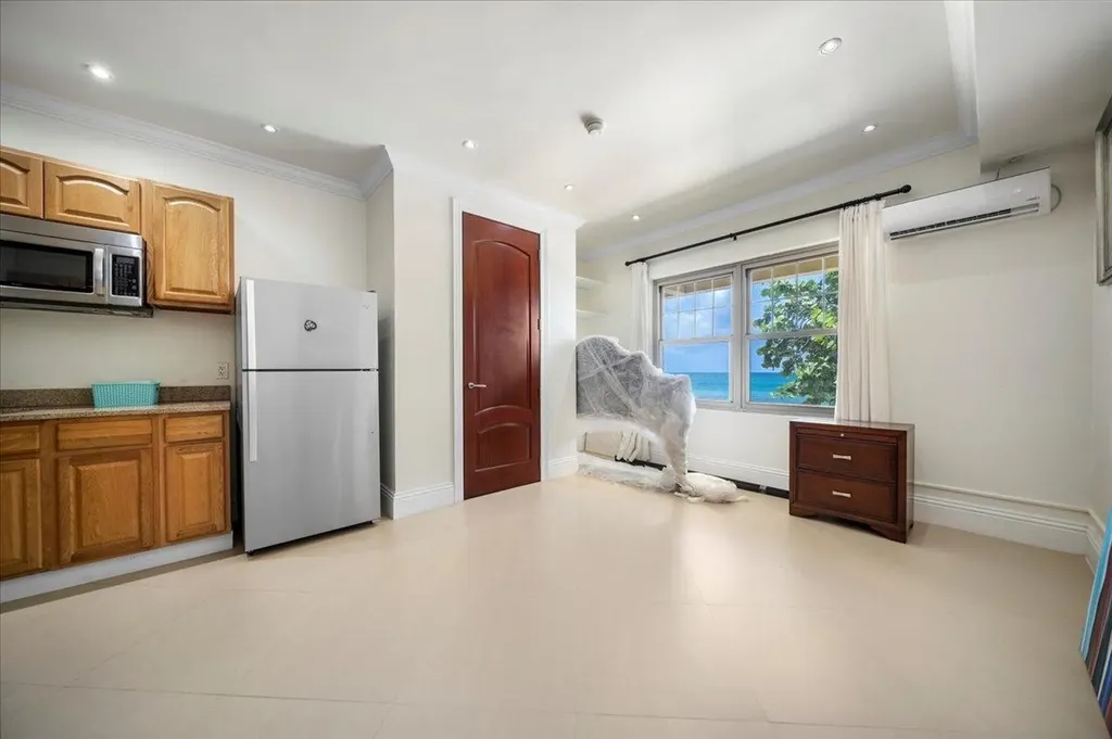 Columbus Cove New Providence Paradise Island BS