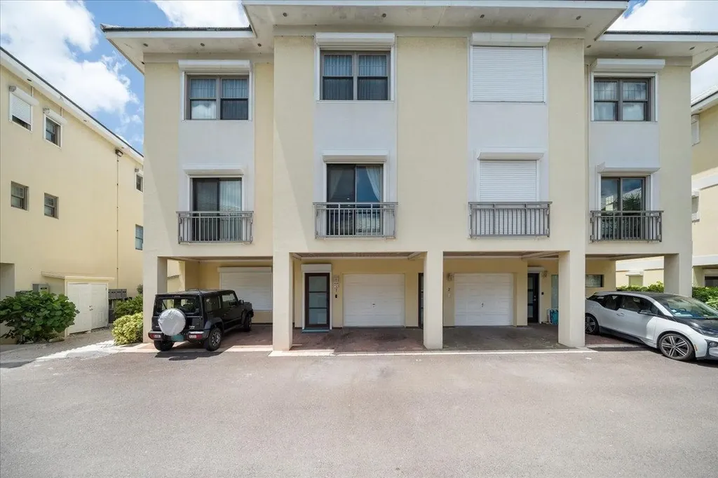 Columbus Cove New Providence Paradise Island BS