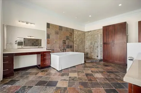 Columbus Cove New Providence Paradise Island BS